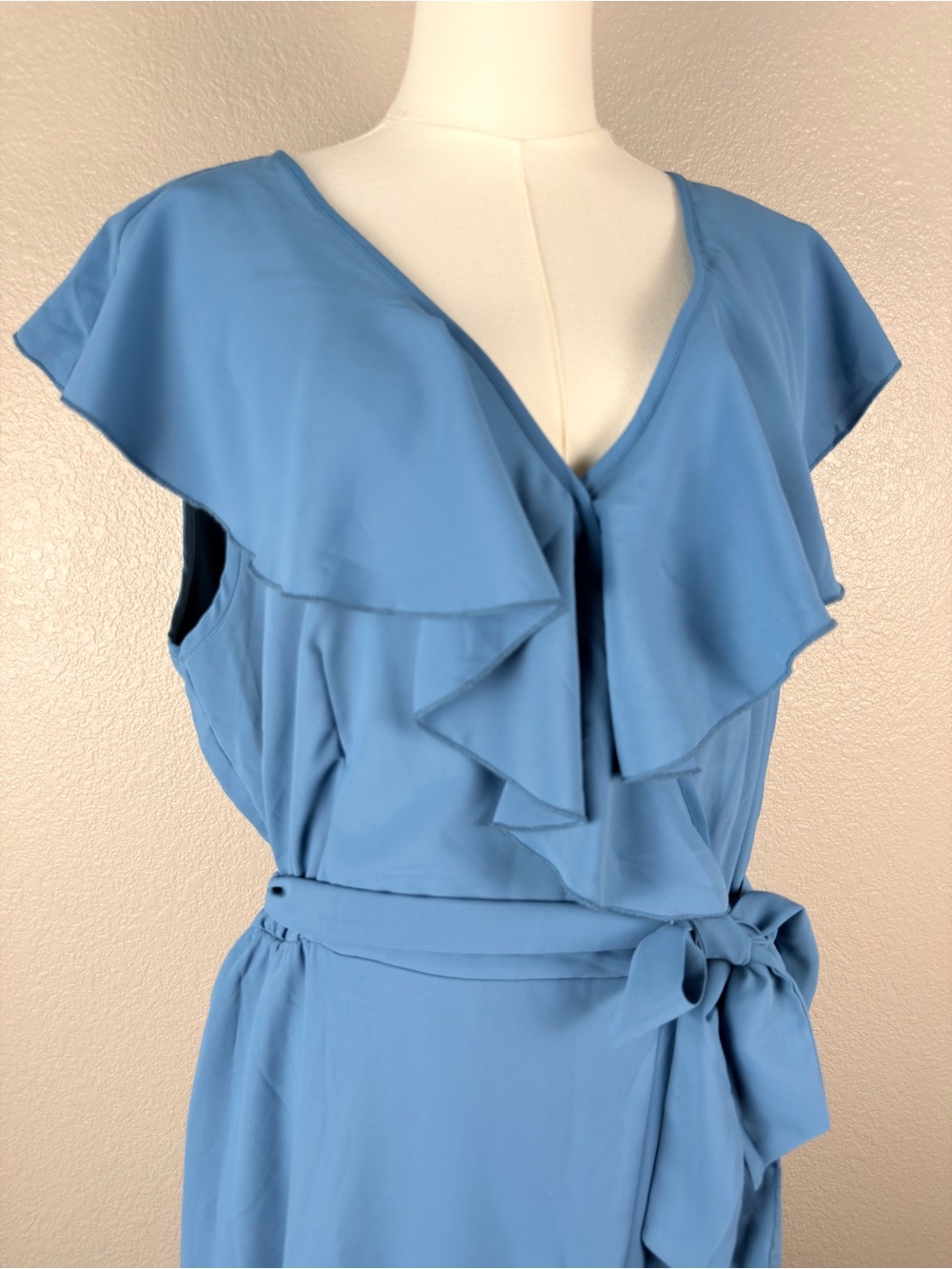 NWT Blue Ruffle Wrap Midi Dress with Tie Waist, XL - Picture 4 of 12